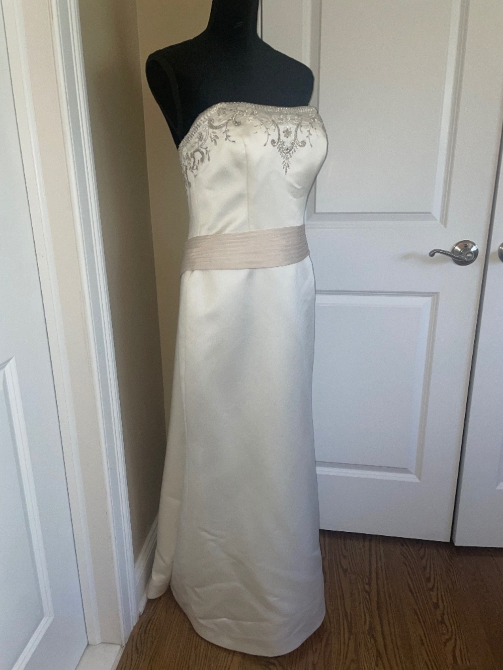 Ivory Satin Strapless Beaded Wedding Bridal PROM Gown -Sz 14 -Excellent